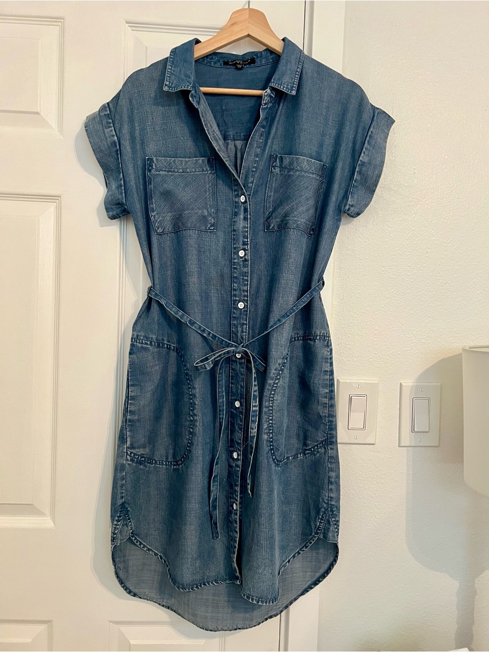 Velvet Heart Denim w/ Dress Buttons & Tie Waist Size XS